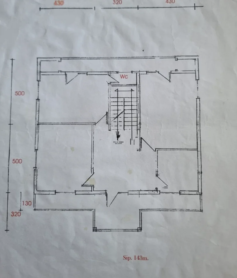 Tirane, jepet me qera Vile , 1.200 m² 5.000 € (RRUGA E ELBASANIT)