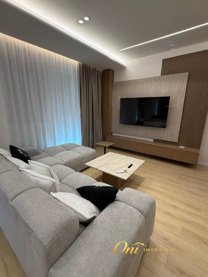 Tirane, jepet me qera Vile 2+1 , 200 m² 2.500 € (ABA REZIDENCE)