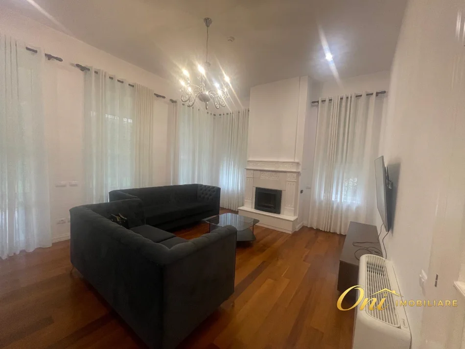 Tirane, jepet me qera Vile 2 Katshe Kati 2, 225 m² 4.500 € (ROLLING HILLS)