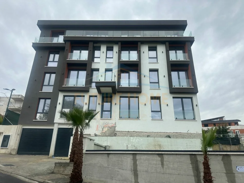 Tirane, jepet me qera Vile 3 Katshe Kati 4, 7.000 €