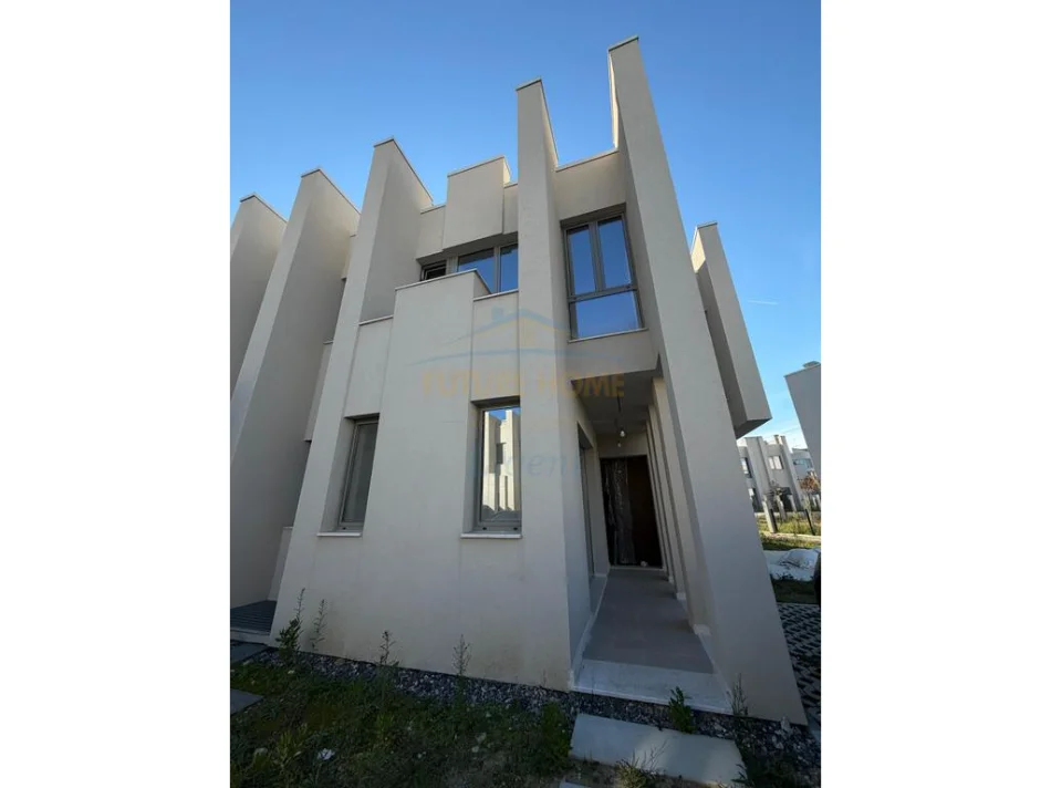Tirane, jepet me qera Vile 4+1+Ballkon Kati 1, 402 m² 2.500 € (Liqeni Thate)
