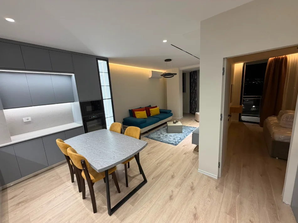 Tirane, jepet me qera apartament 1+1+Aneks+Ballkon Kati 8, 1.000 € (rruga e durresit)