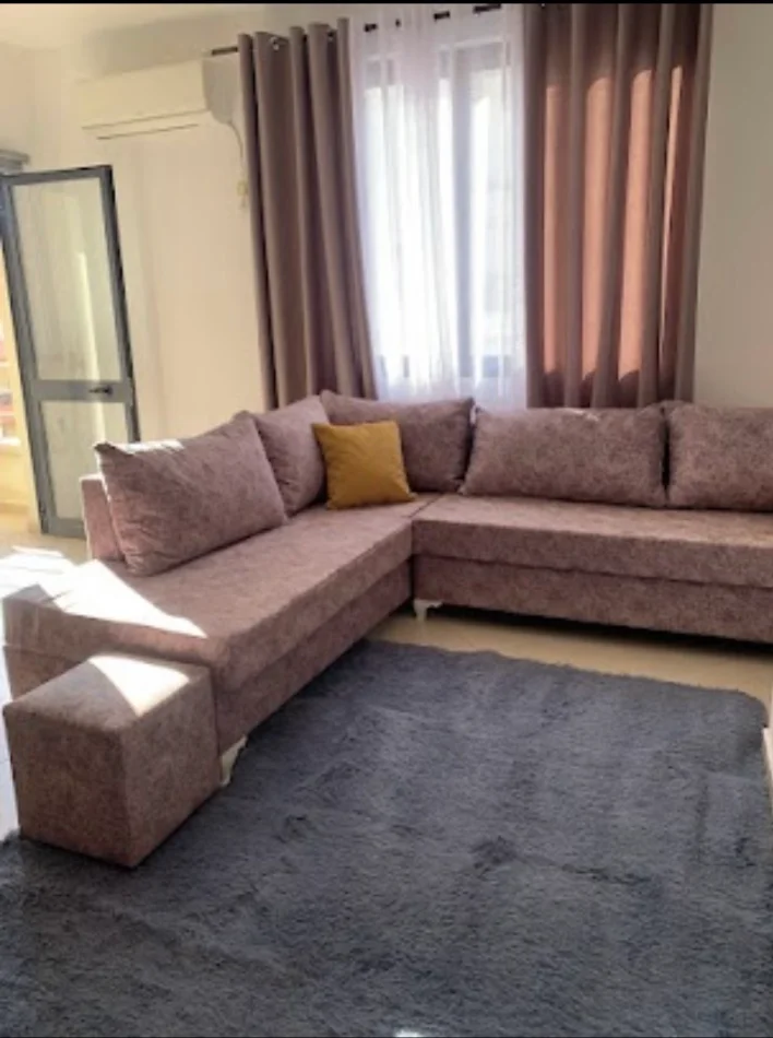 Tirane, jepet me qera apartament 1+1+Ballkon , 65 m² 350 € (Apartment Fratari)