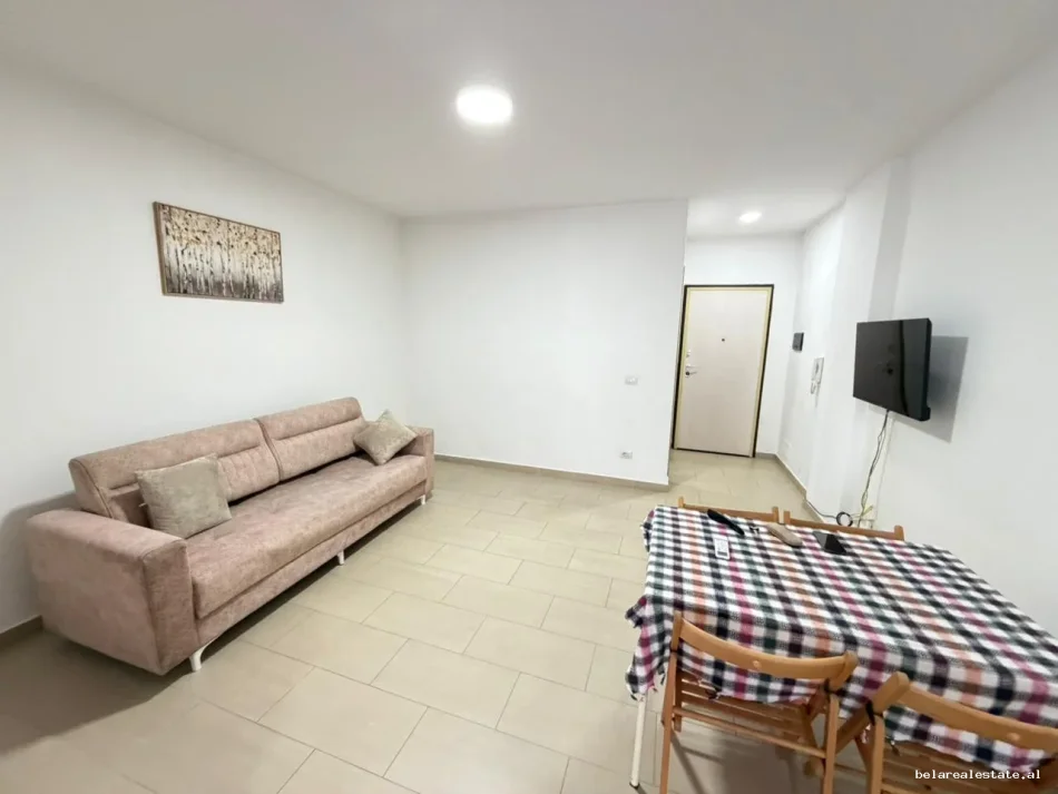 Tirane, jepet me qera apartament 1+1+Ballkon , 69 m² 625 € (Mustafa Kacaci)