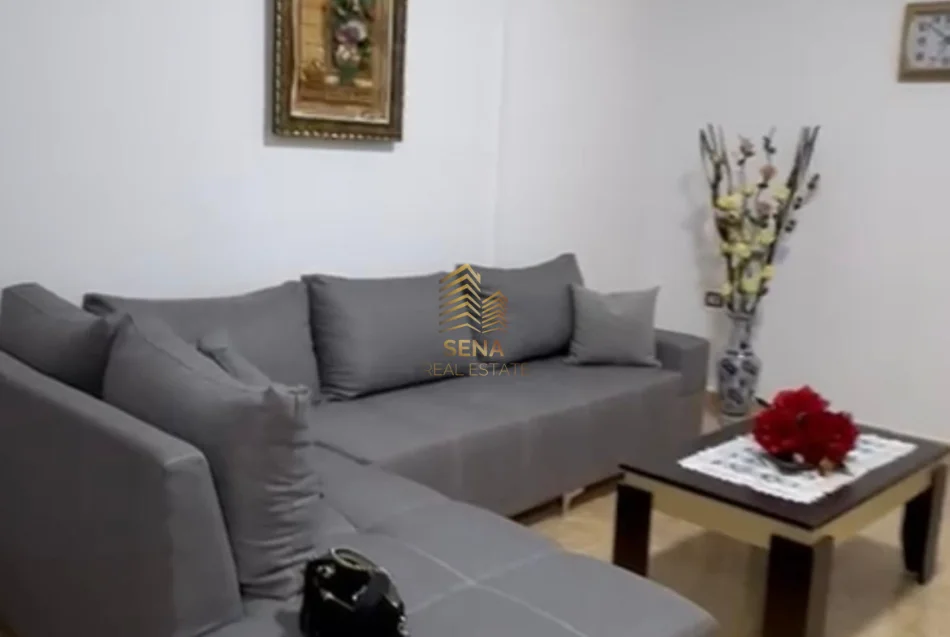 Tirane, jepet me qera apartament 1+1+Ballkon Kati 1, 60 m² 500 € (5 Maji)