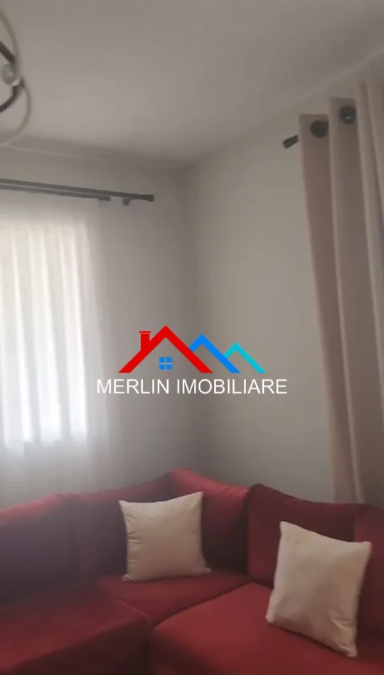 Tirane, jepet me qera apartament 1+1+Ballkon Kati 1, 65 m² 600 € (RRUGA DRAGO SILIQI,RRUGA E ELBASANIT)