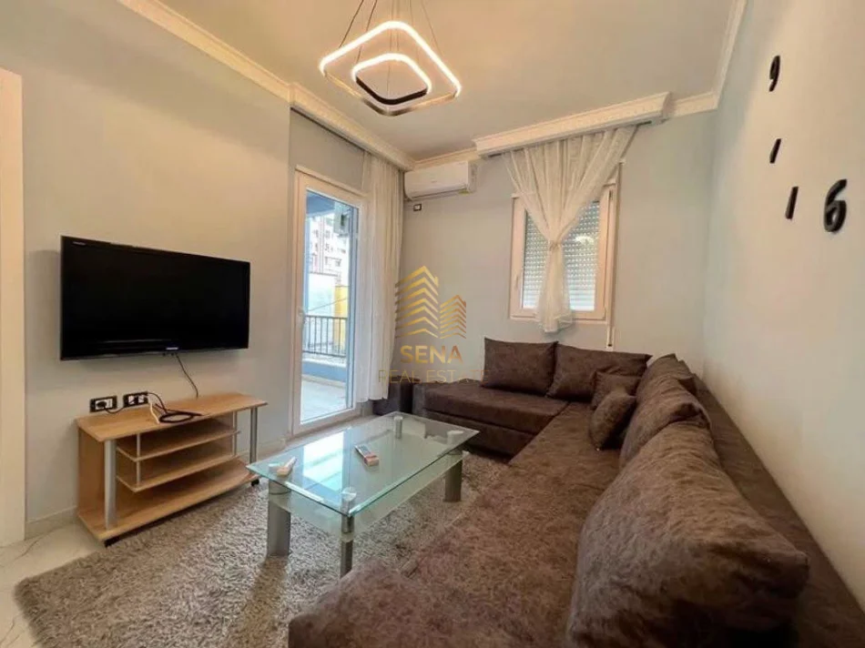 Tirane, jepet me qera apartament 1+1+Ballkon Kati 1, 66 m² 130.000 € (5 Maji)