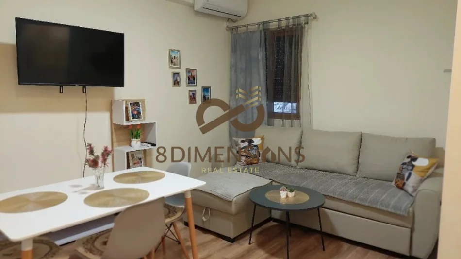 Tirane, jepet me qera apartament 1+1+Ballkon Kati 2, 55 m² 600 € (myslym shyr)