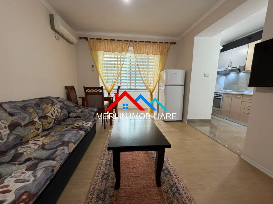Tirane, jepet me qera apartament 1+1+Ballkon Kati 2, 61 m² 580 € (RRUGA E ELBASANIT)