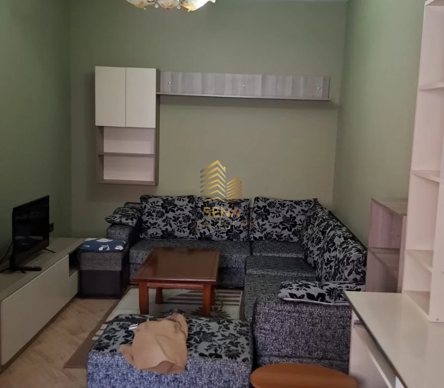 Tirane, jepet me qera apartament 1+1+Ballkon Kati 2, 65 m² 430 € (Don Bosko)