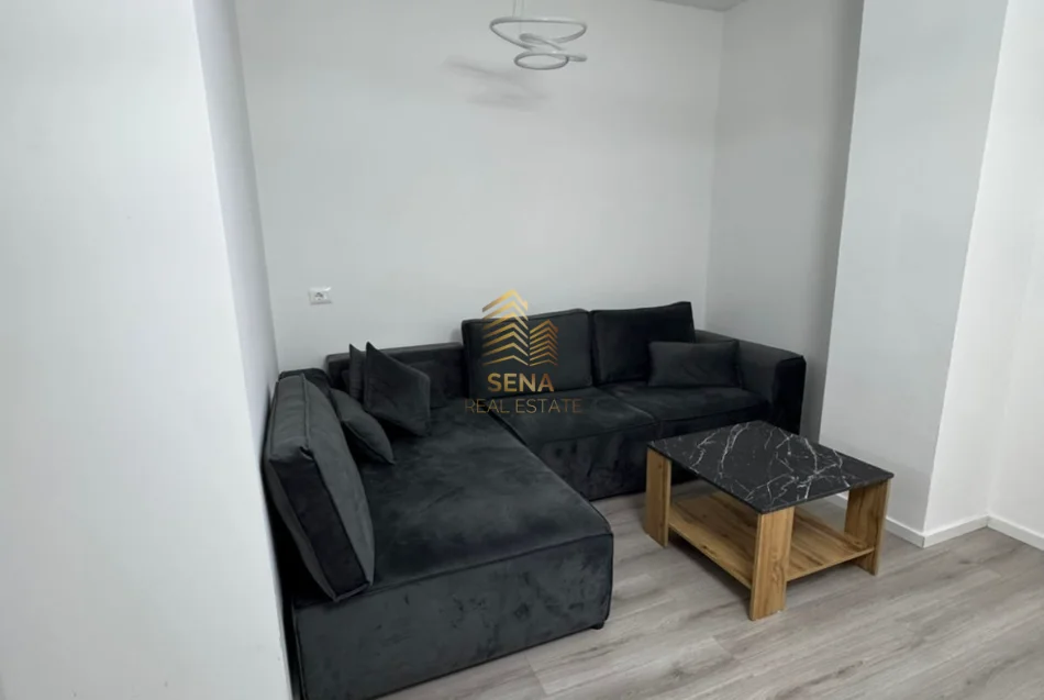 Tirane, jepet me qera apartament 1+1+Ballkon Kati 2, 65 m² 650 € (Zogu i Zi)