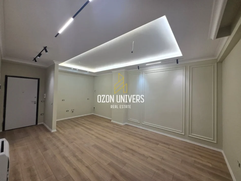 Tirane, jepet me qera apartament 1+1+Ballkon Kati 2, 67 m² 600 € (Komuna e Parisit)