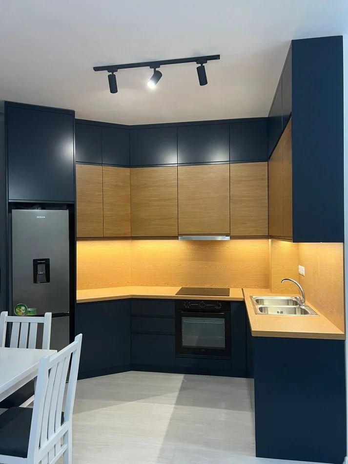 Tirane, jepet me qera apartament 1+1+Ballkon Kati 2, 70 m² 600 € (RIVER RESIDENCE)