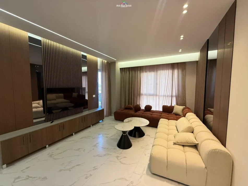 Tirane, jepet me qera apartament 1+1+Ballkon Kati 2, 72 m² 680 €