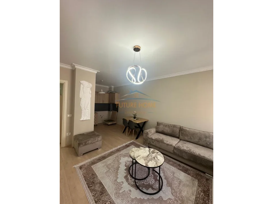 Tirane, jepet me qera apartament 1+1+Ballkon Kati 2, 74 m² 650 € (Kompleksi Vind)
