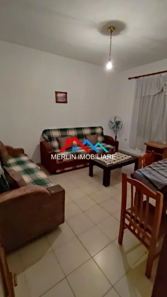 Tirane, jepet me qera apartament 1+1+Ballkon Kati 2, 75 m² 315 € (RRUGA VIKTOR EFTIMIU,VASIL SHANTO)