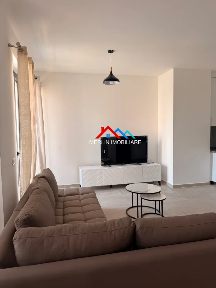 Tirane, jepet me qera apartament 1+1+Ballkon Kati 3, 60 m² 450 € (RRUGA 29 NENTORI,ISH-SHESHI SHQIPONJA)