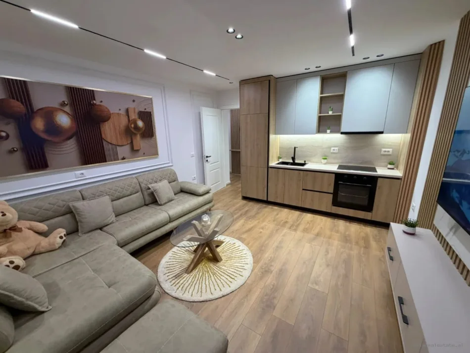 Tirane, jepet me qera apartament 1+1+Ballkon Kati 3, 62 m² 757 € ([B2101921])