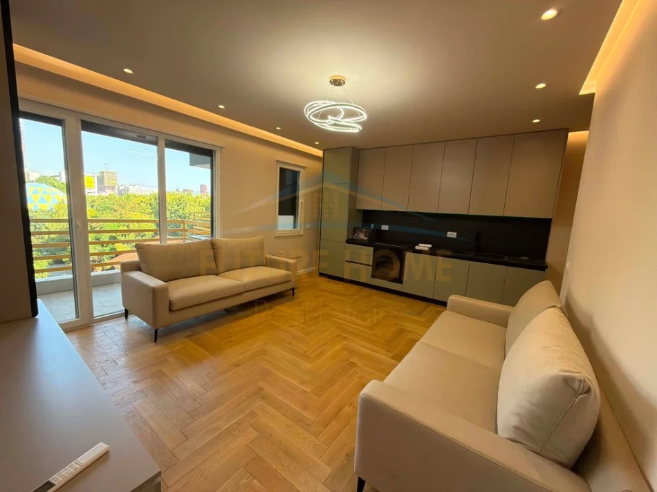 Tirane, jepet me qera apartament 1+1+Ballkon Kati 3, 75 m² 650 € (Rruga Dritan Hoxha)