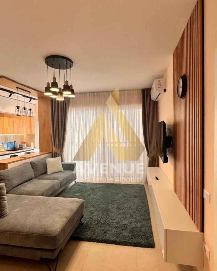 Tirane, jepet me qera apartament 1+1+Ballkon Kati 4, 65 m² 750 € (Rruga Myslym Shyri)
