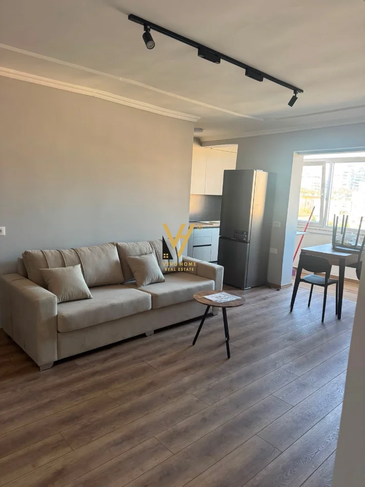 Tirane, jepet me qera apartament 1+1+Ballkon Kati 5, 55 m² 650 € (VASIL SHANTO)