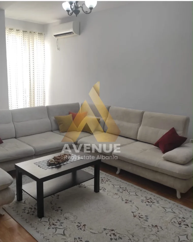 Tirane, jepet me qera apartament 1+1+Ballkon Kati 5, 60 m² 450 € (Rruga 3 Deshmoret)