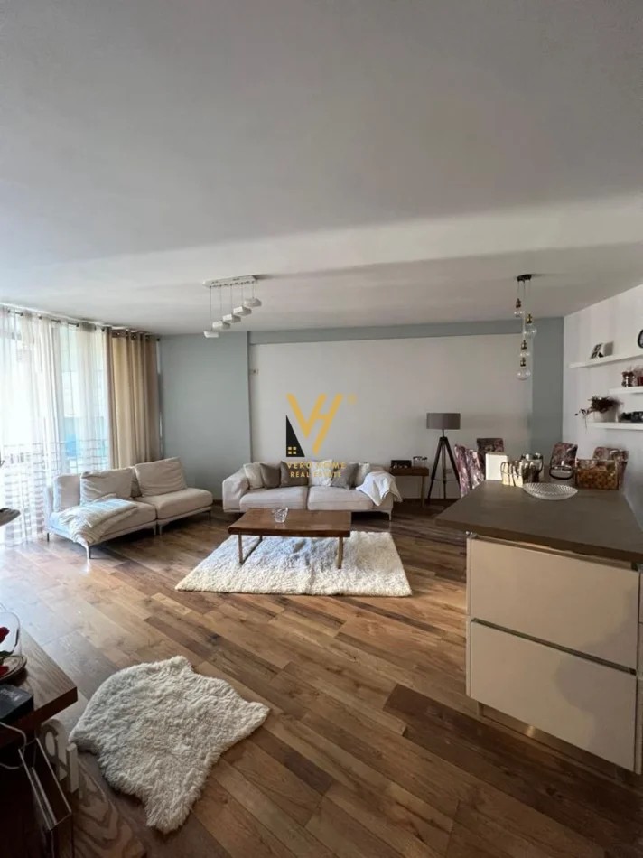 Tirane, jepet me qera apartament 1+1+Ballkon Kati 5, 70 m² 570 € (ASTIR)