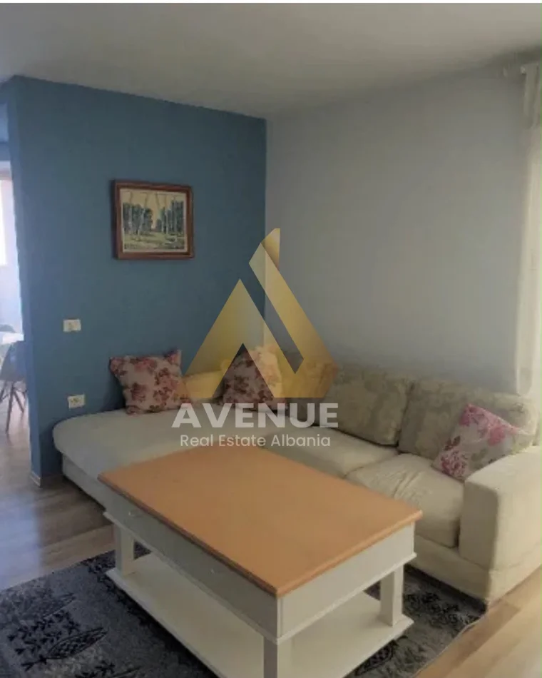 Tirane, jepet me qera apartament 1+1+Ballkon Kati 6, 65 m² 550 € (Rruga Myslym Shyri)
