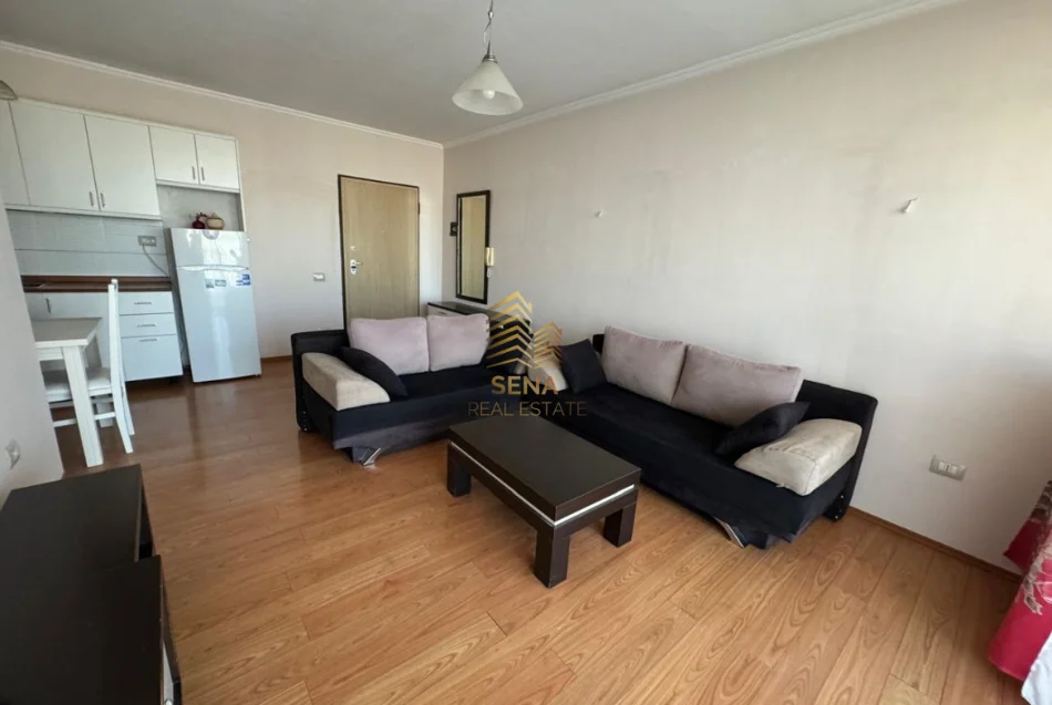 Tirane, jepet me qera apartament 1+1+Ballkon Kati 6, 75 m² 600 € (21 Dhjetori)