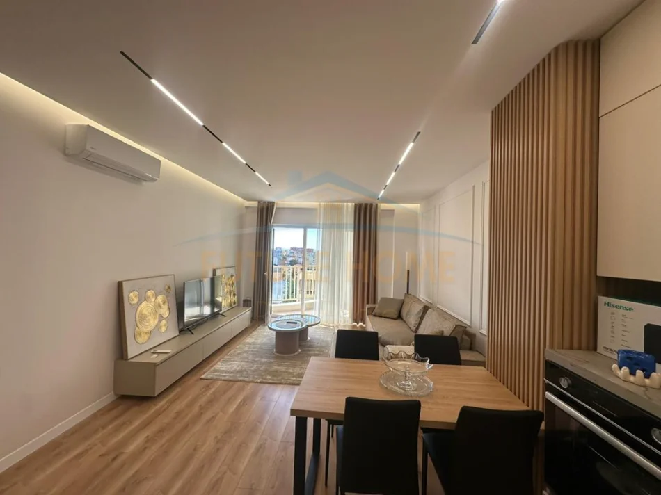 Tirane, jepet me qera apartament 1+1+Ballkon Kati 7, 67 m² 800 € (Zogu i Zi)