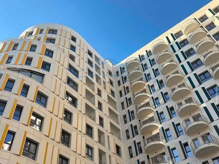 Tirane, jepet me qera apartament 1+1+Ballkon Kati 7, 73 m² 650 € (Zogu i zi)