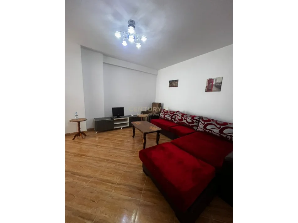 Tirane, jepet me qera apartament 1+1+Ballkon Kati 7, 80 m² 400 € (Misto Mame)