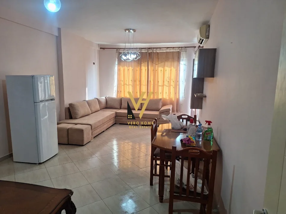 Tirane, jepet me qera apartament 1+1+Ballkon Kati 8, 60 m² 470 € (ASTIR)