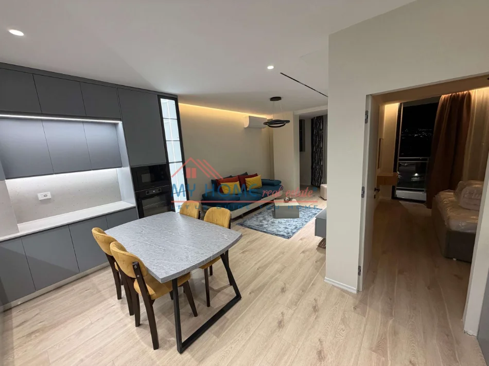 Tirane, jepet me qera apartament 1+1+Ballkon Kati 8, 75 m² 1.100 € (Mine Peza)