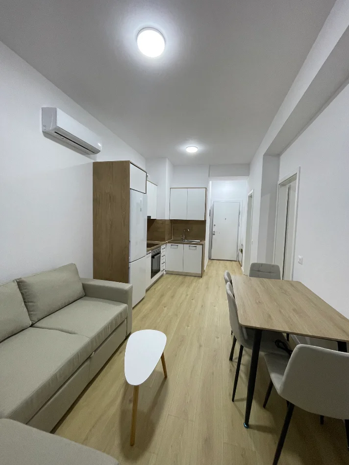 Tirane, jepet me qera apartament 1+1+Ballkon Kati 9, 55 m² 35.000 Leke/Muaj kompleksi Kadiu