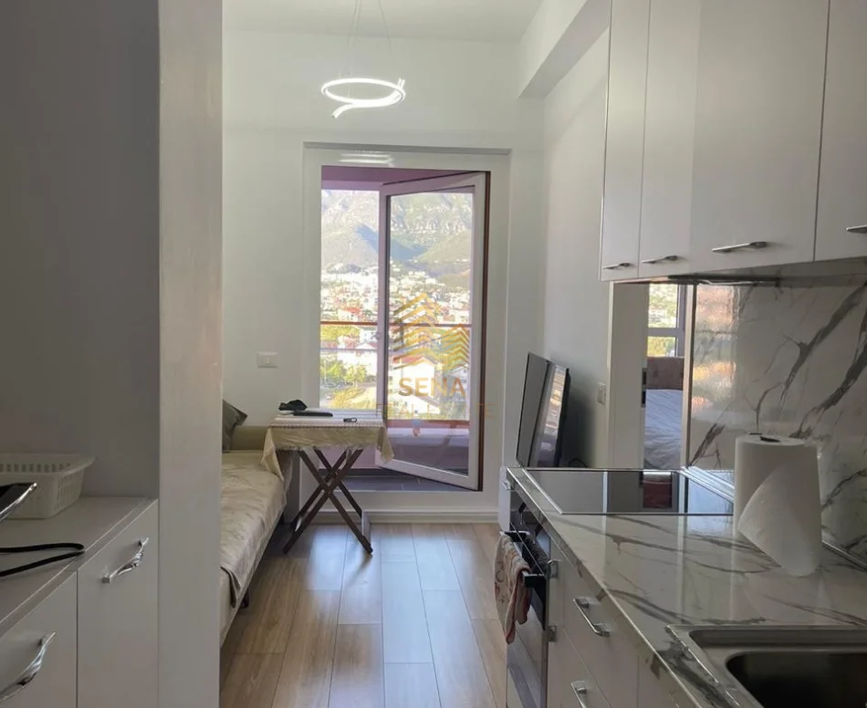 Tirane, jepet me qera apartament 1+1+Ballkon Kati 9, 55 m² 420 € (Ali Demi, Mangalem 21)