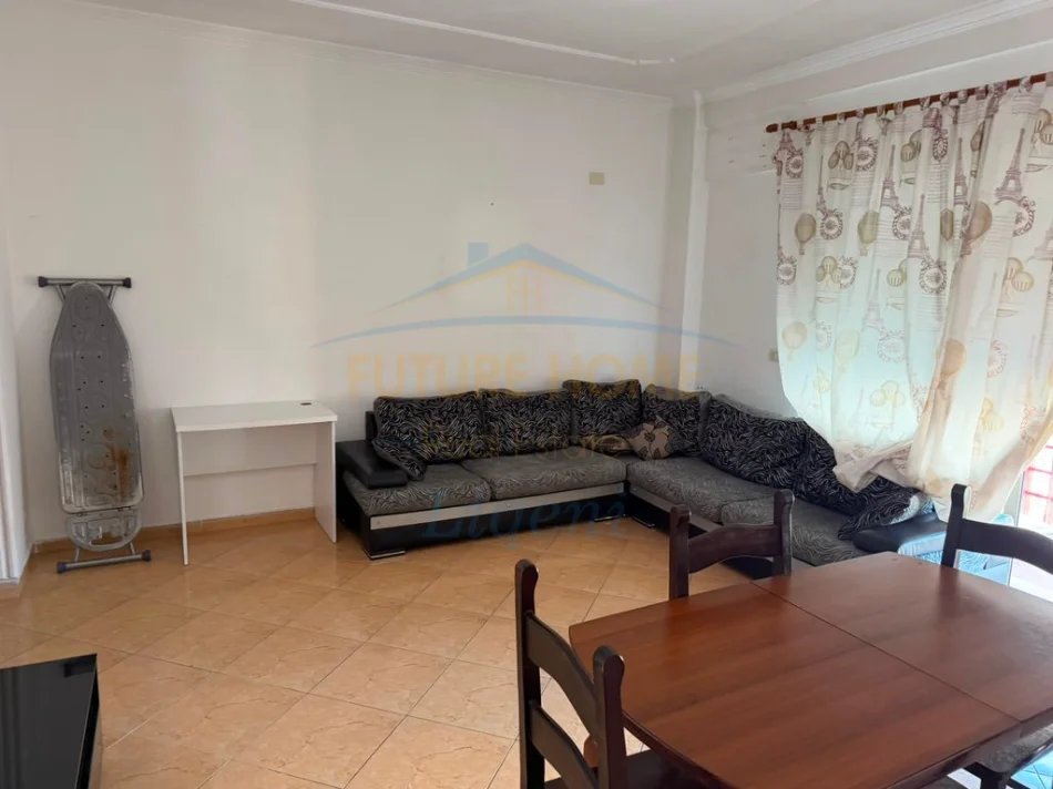 Tirane, jepet me qera apartament 1+1+Ballkon Kati 9, 74 m² 490 € (Don Bosko)