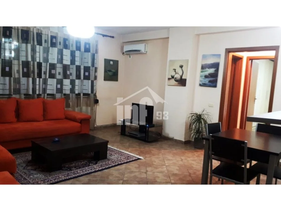 Tirane, jepet me qera apartament 1+1+Ballkon Kati 9, 75 m² 600 € (PRANË SHESHIT “WILLSON”)