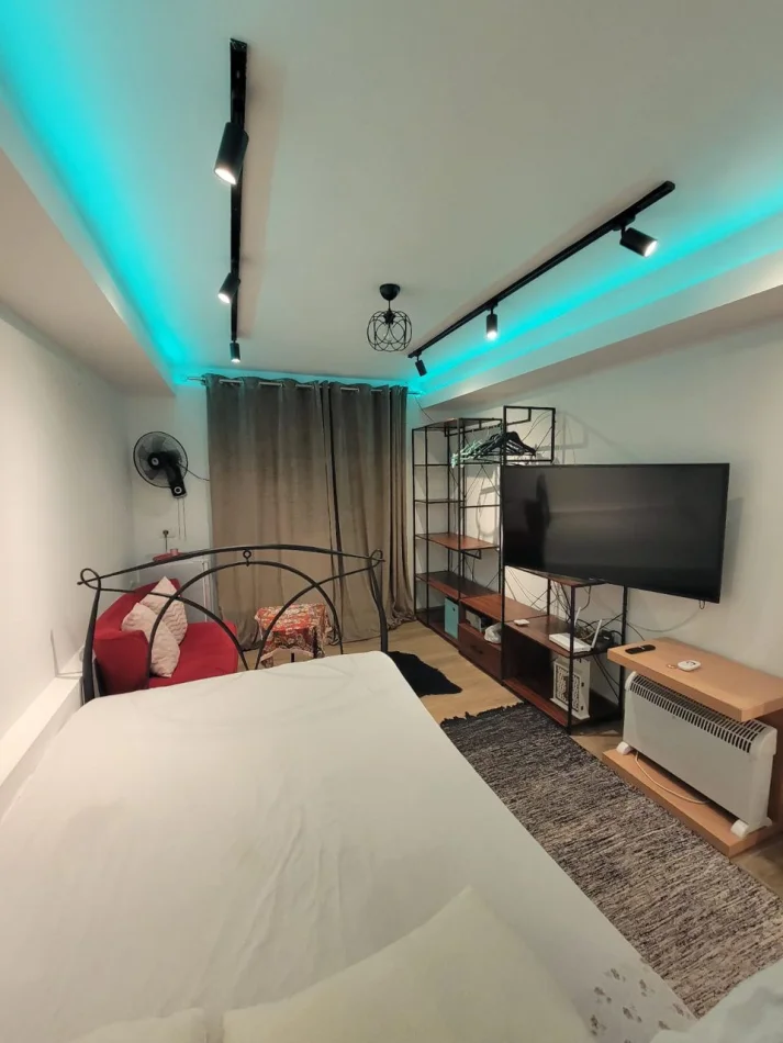 Tirane, jepet me qera apartament 1+1 Kati 0, 45 m² 370 € (Komuna Parisit)