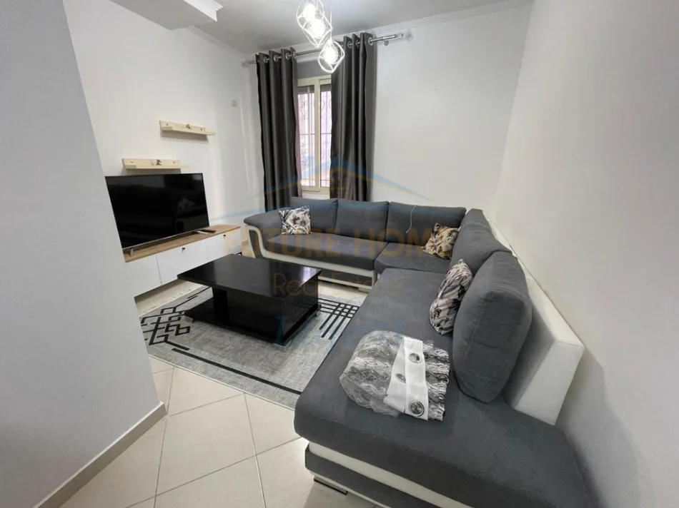 Tirane, jepet me qera apartament 1+1 Kati 0, 68 m² 500 € (LIQENI I THATE)