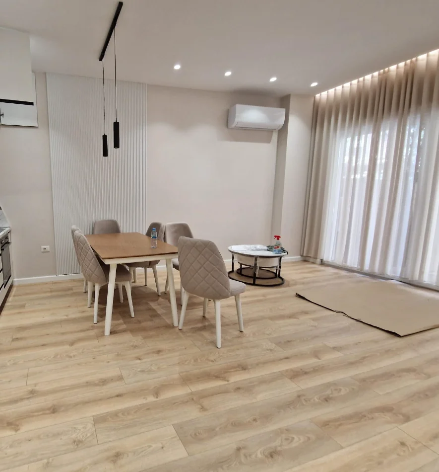 Tirane, jepet me qera apartament 1+1 Kati 0, 74 m² 600 € (SELITE)