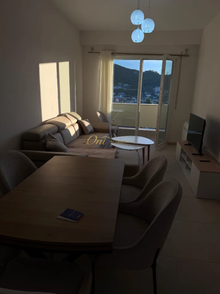 Tirane, jepet me qera apartament 1+1 Kati 10, 70 m² 500 € (KOMPLEKSI GOLDEN PARK)