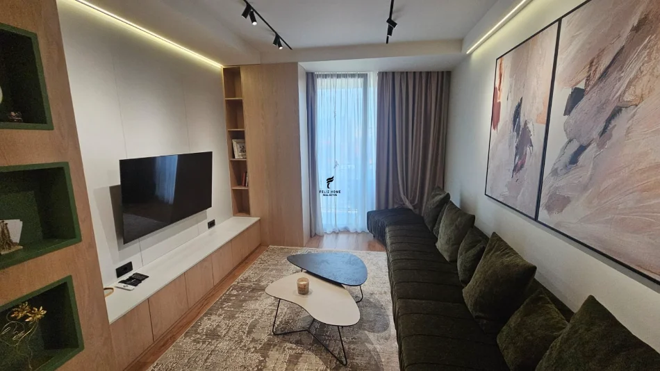 Tirane, jepet me qera apartament 1+1 Kati 10, 75 m² 800 € (MINE PEZA)