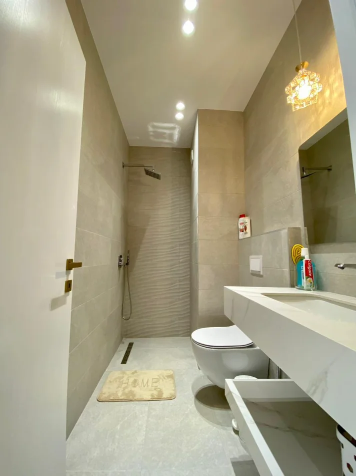 Tirane, jepet me qera apartament 1+1 Kati 11, 30 m² 450 € (farmacia 10)