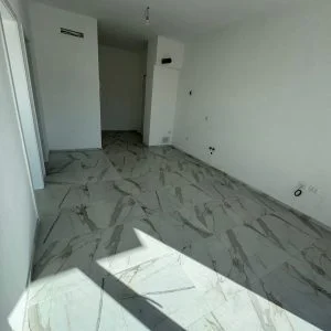 Tirane, jepet me qera apartament 1+1 Kati 1, 500 € (Rruga Dritan Hoxha)