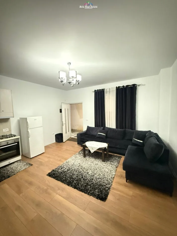 Tirane, jepet me qera apartament 1+1 Kati 1, 50 m² 415 €
