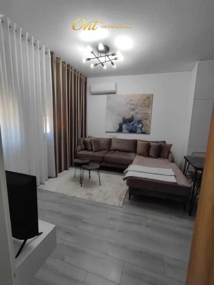 Tirane, jepet me qera apartament 1+1 Kati 1, 50 m² 480 € (KOMFERENCA E PEZES)