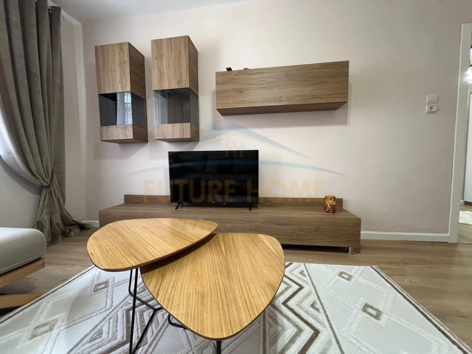 Tirane, jepet me qera apartament 1+1 Kati 1, 52 m² 50.000 €