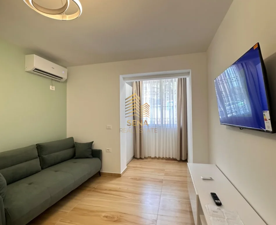 Tirane, jepet me qera apartament 1+1 Kati 1, 55 m² 500 € (Tregu Elektrik)