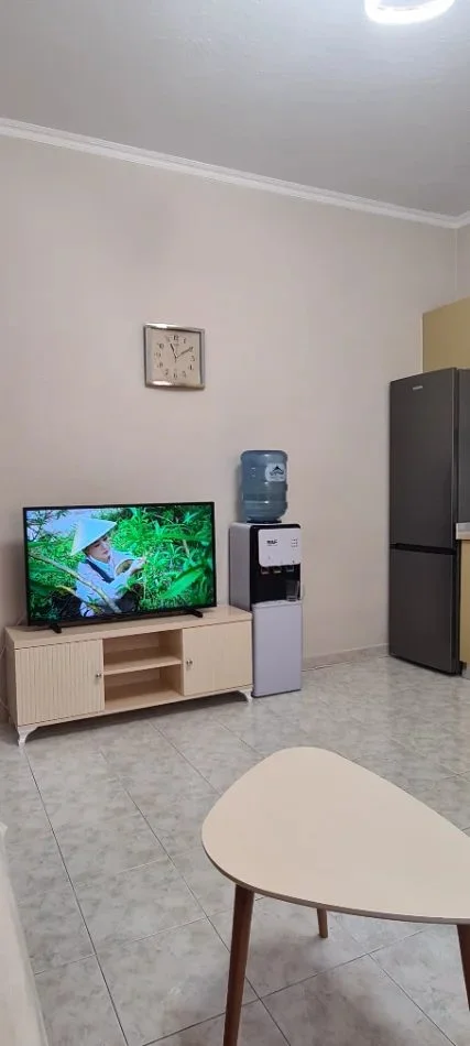 Tirane, jepet me qera apartament 1+1 Kati 1, 60 m² 350 € (Rruga Ganimete Tërbeshi)